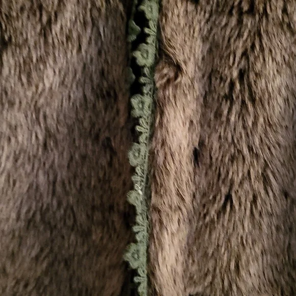 Shaggy fur embroidered top L - Picture 7 of 13